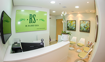 RI SOUSA LOGO RS Dermatologia