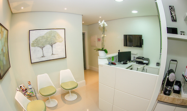 RI SOUSA LOGO RS Dermatologia